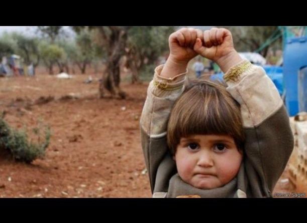 niña siria