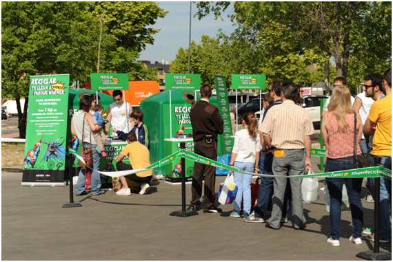 reciclaje vidrio parque warner