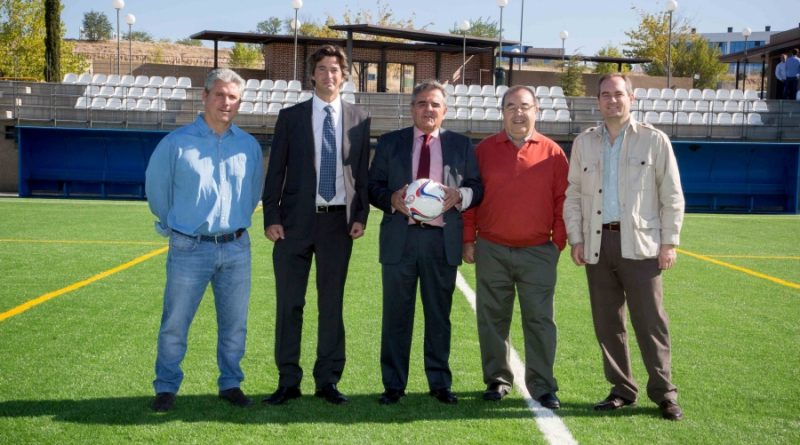 remodelación campo de fútbol oliva