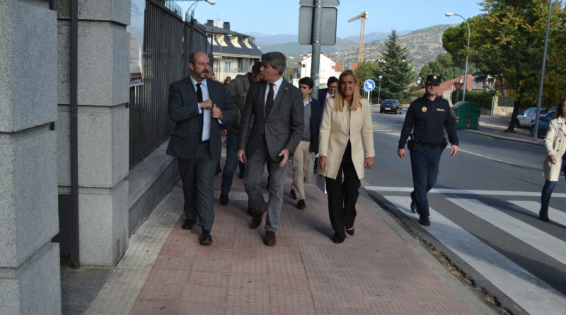 El presidente de la Comunidad de Madrid, Ángel Garrido junto a la alcaldesa de Collado Villalba, Mariola Vargas.