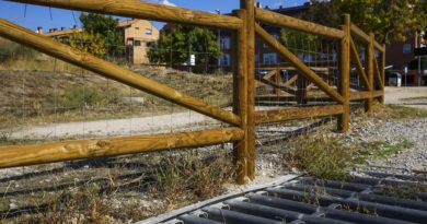 Valla cinegética que impide a los jabalís penetrar en zonas urbanas.