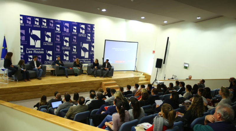 Presentación de los programas de emprendimiento StartUp y Explorer.