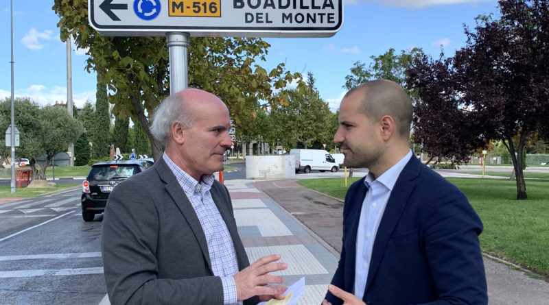 El alcalde José Luis Álvarez Ustarroz, junto al concejal de Urbanismo y Mantenimiento, Manuel Troitiño