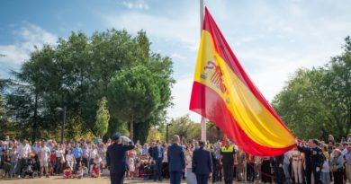 Álvarez Ustarroz: “España necesita más que nunca firmeza, lealtad institucional, responsabilidad y patriotismo” Álvarez Ustarroz: “España necesita más que nunca firmeza, lealtad institucional, responsabilidad y patriotismo”