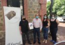 El Consistorio escurialense y la Asoc. De Comerciantes y Empresarios promueven una iniciativa para fomentar el consumo local El Consistorio escurialense y la Asoc. De Comerciantes y Empresarios promueven una iniciativa para fomentar el consumo local