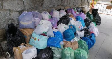 Guadarrama se vuelca con el reciclaje de ropa usada depositada en los contenedores Guadarrama se vuelca con el reciclaje de ropa usada depositada en los contenedores