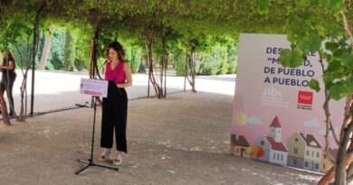 La presidenta Isabel Díaz Ayuso presenta en Boadilla del Monte, “Madrid, de pueblo a pueblo” un innovador proyecto que une experiencias gastronómicas con ocio, naturaleza y cultura La presidenta Isabel Díaz Ayuso presenta en Boadilla del Monte, “Madrid, de pueblo a pueblo” un innovador proyecto que une experiencias gastronómicas con ocio, naturaleza y cultura