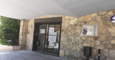 <strong>Los Mayores de Pozuelo celebran su fin de curso con actuaciones y exposiciones</strong> <strong>Los Mayores de Pozuelo celebran su fin de curso con actuaciones y exposiciones</strong>