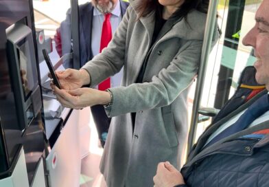 Los viajeros de los autobuses urbanos de Majadahonda pueden pagar su billete con tarjeta