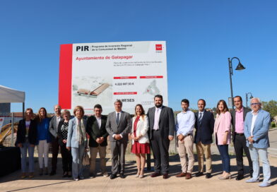 El viceconsejero de Presidencia y Administración Local, José Antonio Sánchez, visita las obras del  futuro Centro de Servicios Sociales de Galapagar
