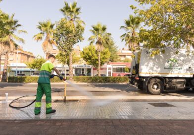  Boadilla continua con las limpiezas especiales de verano en la avenida Infante D. Luis