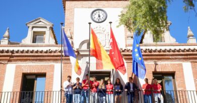 El alcalde de Las Rozas, recibe al Black Demons Las Rozas El alcalde de Las Rozas, recibe al Black Demons Las Rozas