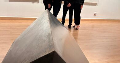 El Centro Cultural MIRA de Pozuelo de Alarcón acoge la muestra ‘Lo lleno es el vacío’ de Carlos García El Centro Cultural MIRA de Pozuelo de Alarcón acoge la muestra ‘Lo lleno es el vacío’ de Carlos García