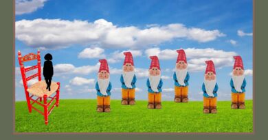 A Chus le crecen los enanos