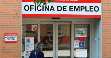 La Comunidad de Madrid cierra 2025 con la mayor reducción del desempleo en España y una bajada del -17,4% en el paro La Comunidad de Madrid cierra 2025 con la mayor reducción del desempleo en España y una bajada del -17,4% en el paro