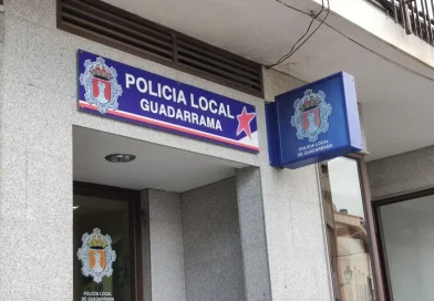 Nuevos uniformes para la policía local de Guadarrama