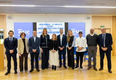 Pozuelo celebra una Mesa Redonda sobre  ‘La familia en España”