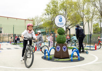 Pozuelo promueve la educación vial entre los escolares con un nuevo circuito impartido por la Policía Municipal Pozuelo promueve la educación vial entre los escolares con un nuevo circuito impartido por la Policía Municipal