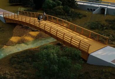 Nueva pasarela sobre el arroyo Valenoso