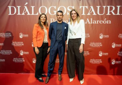 Pozuelo de Alarcón reivindica la tauromaquia como arte y cultura en sus Diálogos Taurinos Pozuelo de Alarcón reivindica la tauromaquia como arte y cultura en sus Diálogos Taurinos