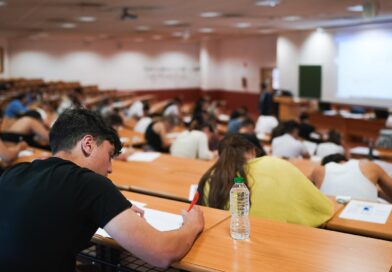 La Comunidad de Madrid comienza las pruebas de acceso a la universidad con más de 42.000 estudiantes La Comunidad de Madrid comienza las pruebas de acceso a la universidad con más de 42.000 estudiantes