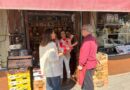 Claveles para los clientes de los comercios de Las Rozas por el día de San Isidro
