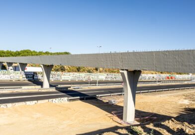 Canal de Isabel II construye una nueva pasarela peatonal sobre la M-50 en Boadilla Canal de Isabel II construye una nueva pasarela peatonal sobre la M-50 en Boadilla