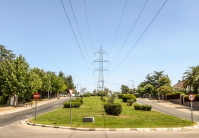 Boadilla inicia la gestión para el soterramiento de  la línea de alta tensión que va de Las Lomas  a  Majadahonda
