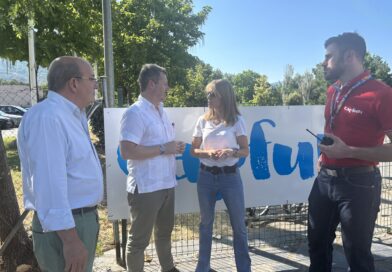 El consejero de Cultura, Turismo y Deporte de la Comunidad de Madrid visita el Camping de El Escorial