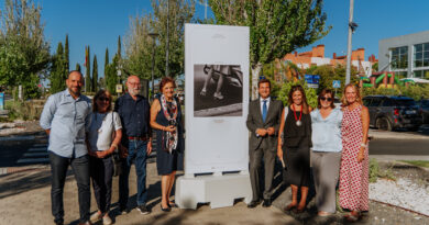 Nueva exposición al aire libre de la Asociación Fotográfica Cámara en Mano en las Rozas Nueva exposición al aire libre de la Asociación Fotográfica Cámara en Mano en las Rozas