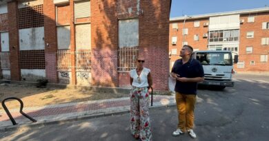 El Ayuntamiento de Collado Villalba propondrá la demolición de la antigua Casa de los Maestros y la construcción de un nuevo parque infantil El Ayuntamiento de Collado Villalba propondrá la demolición de la antigua Casa de los Maestros y la construcción de un nuevo parque infantil